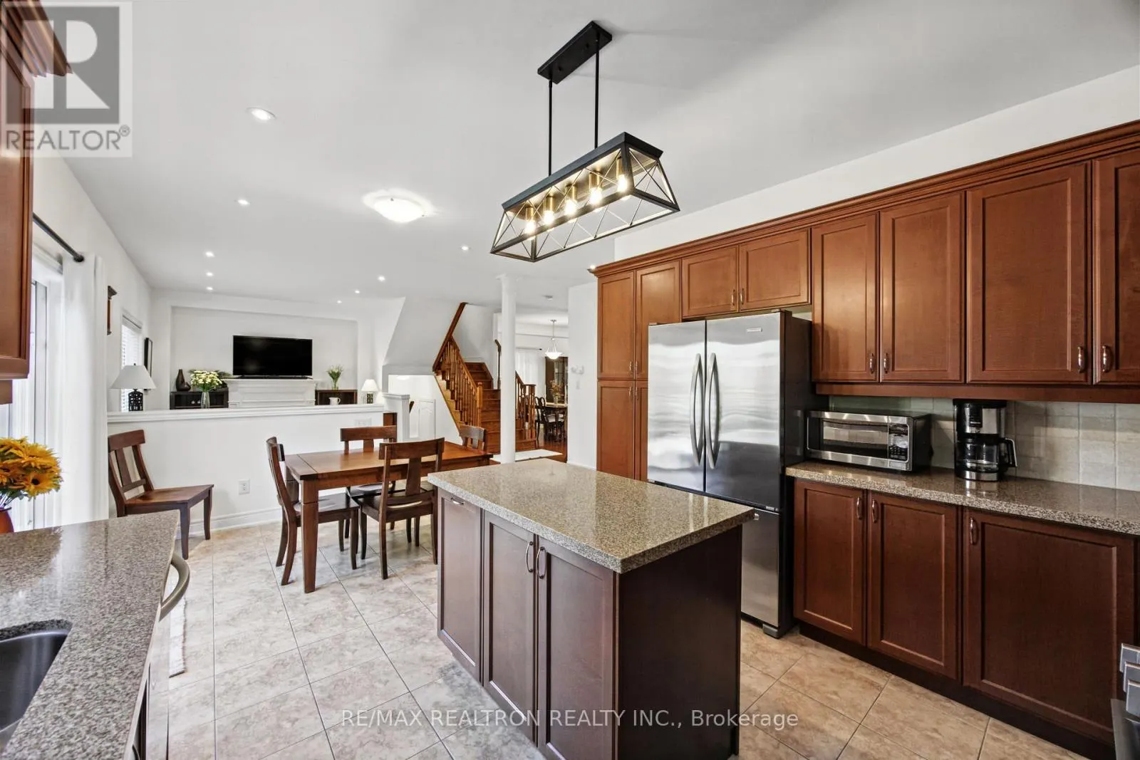 1158 QUAKER TRAIL