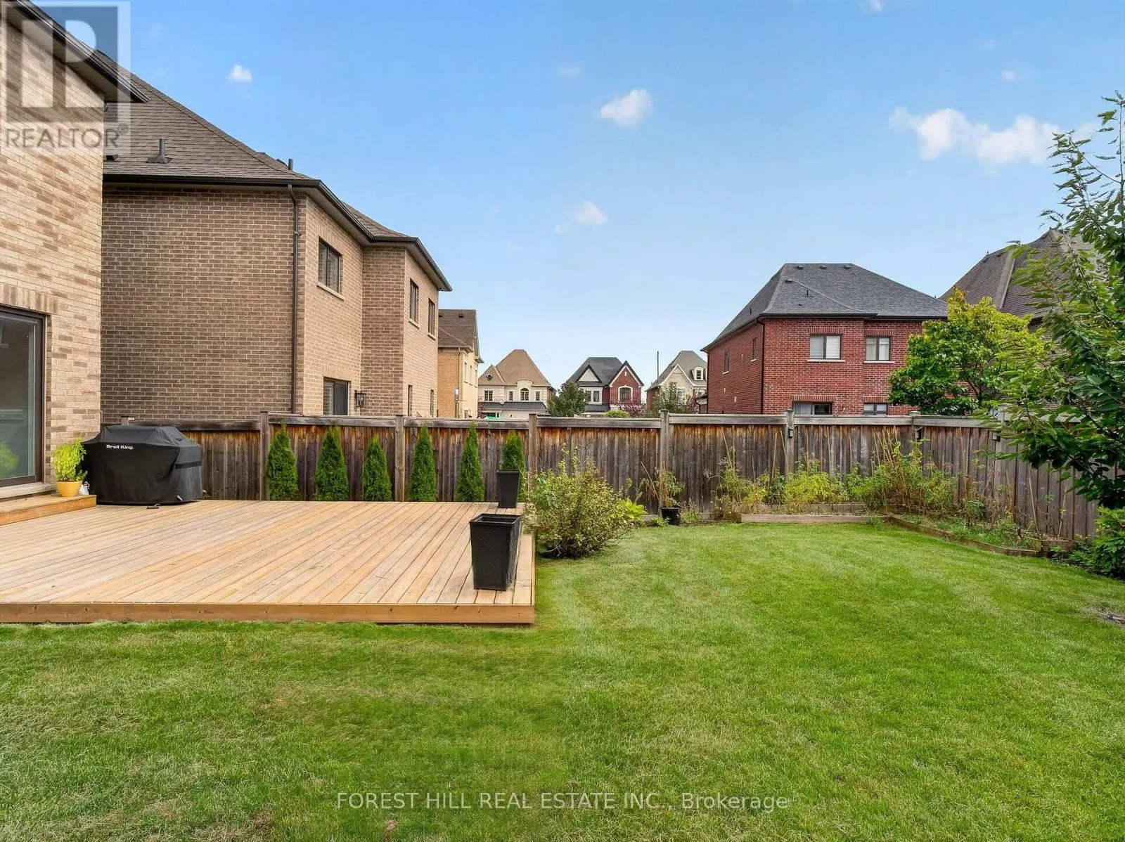 18 HACKWOOD CRESCENT