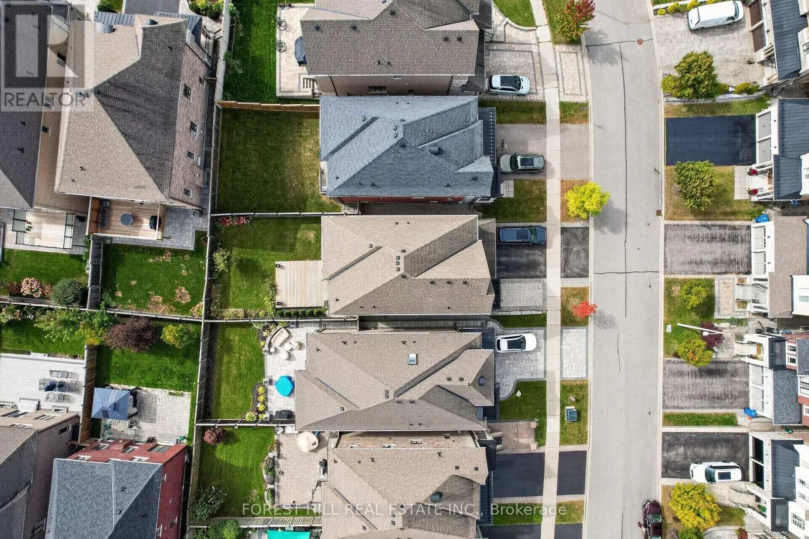 18 HACKWOOD CRESCENT