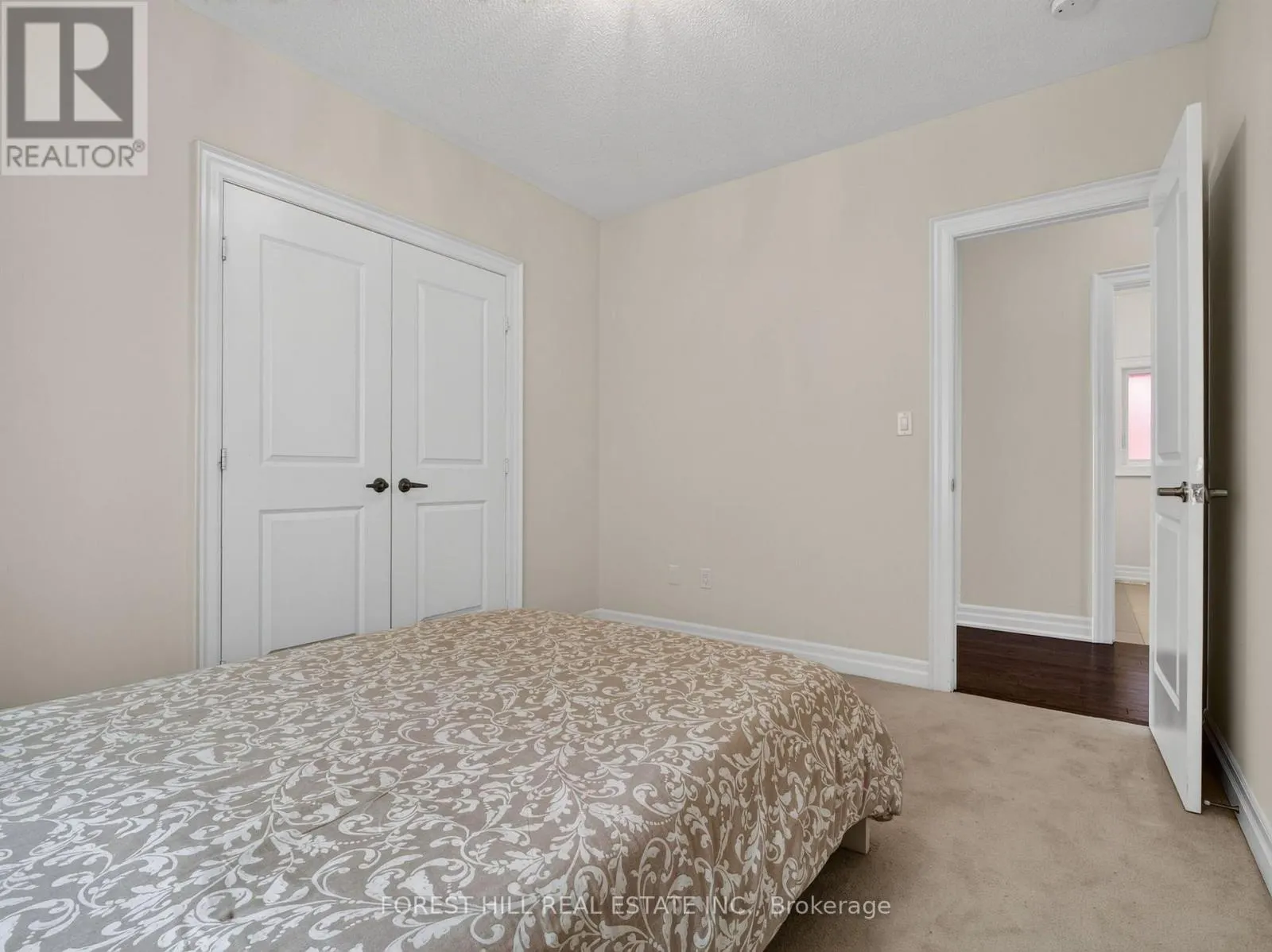 18 HACKWOOD CRESCENT