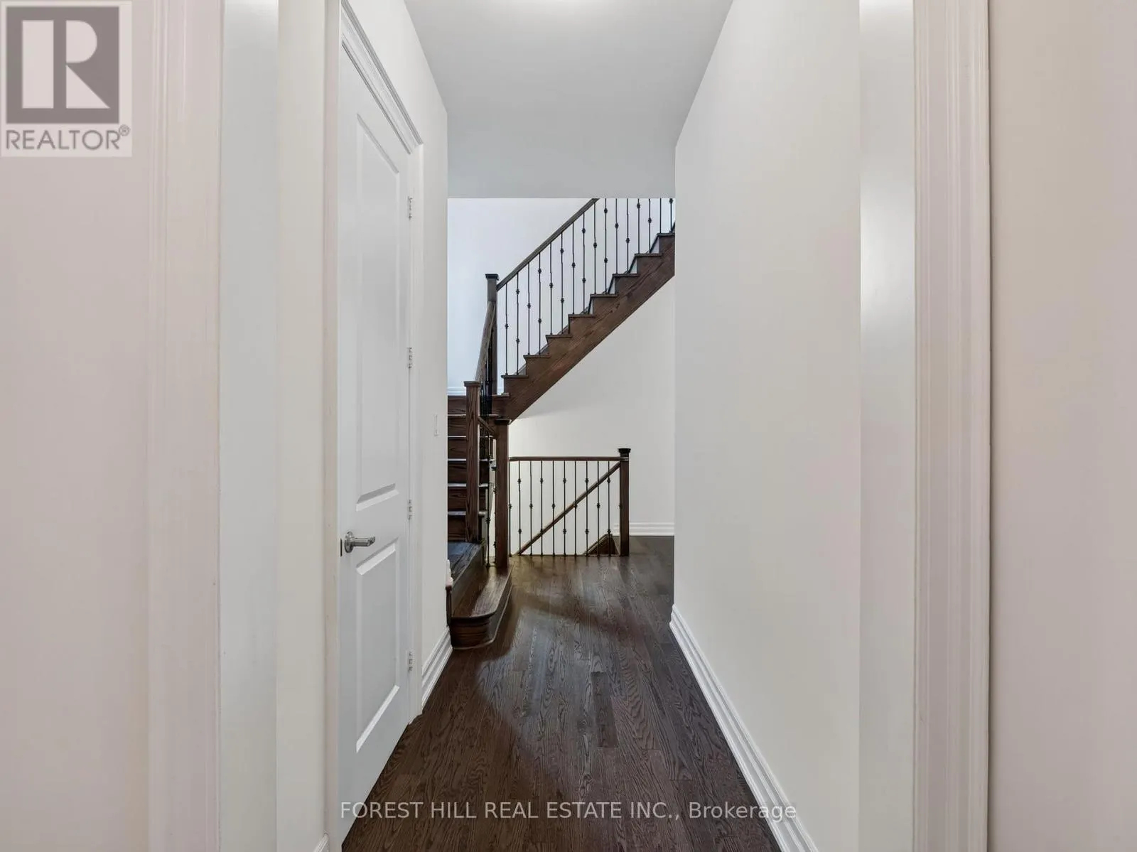 18 HACKWOOD CRESCENT