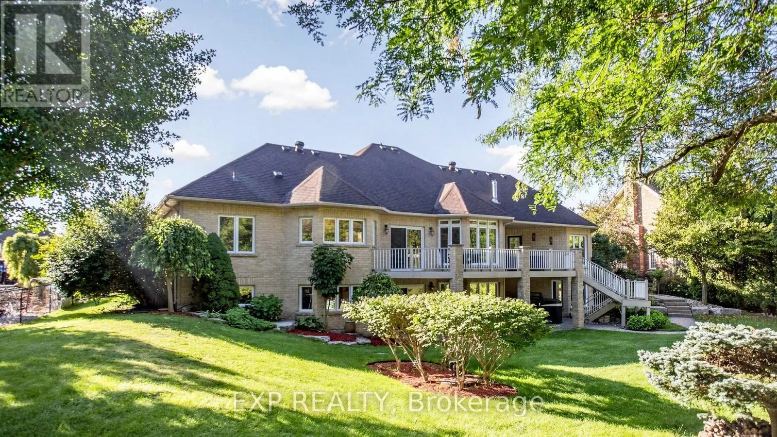 36 MAPLEHYRN AVENUE