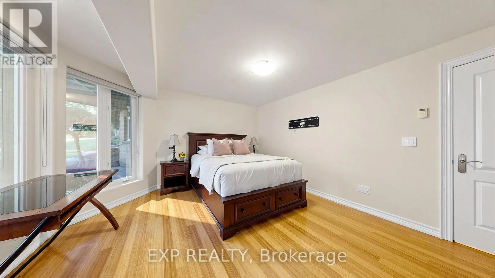 36 MAPLEHYRN AVENUE