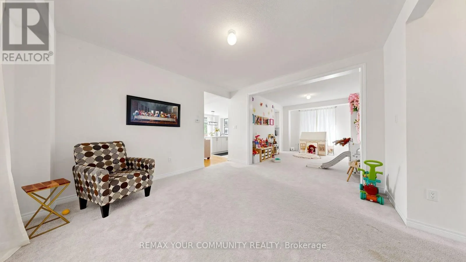 32 BAYCROFT BOULEVARD