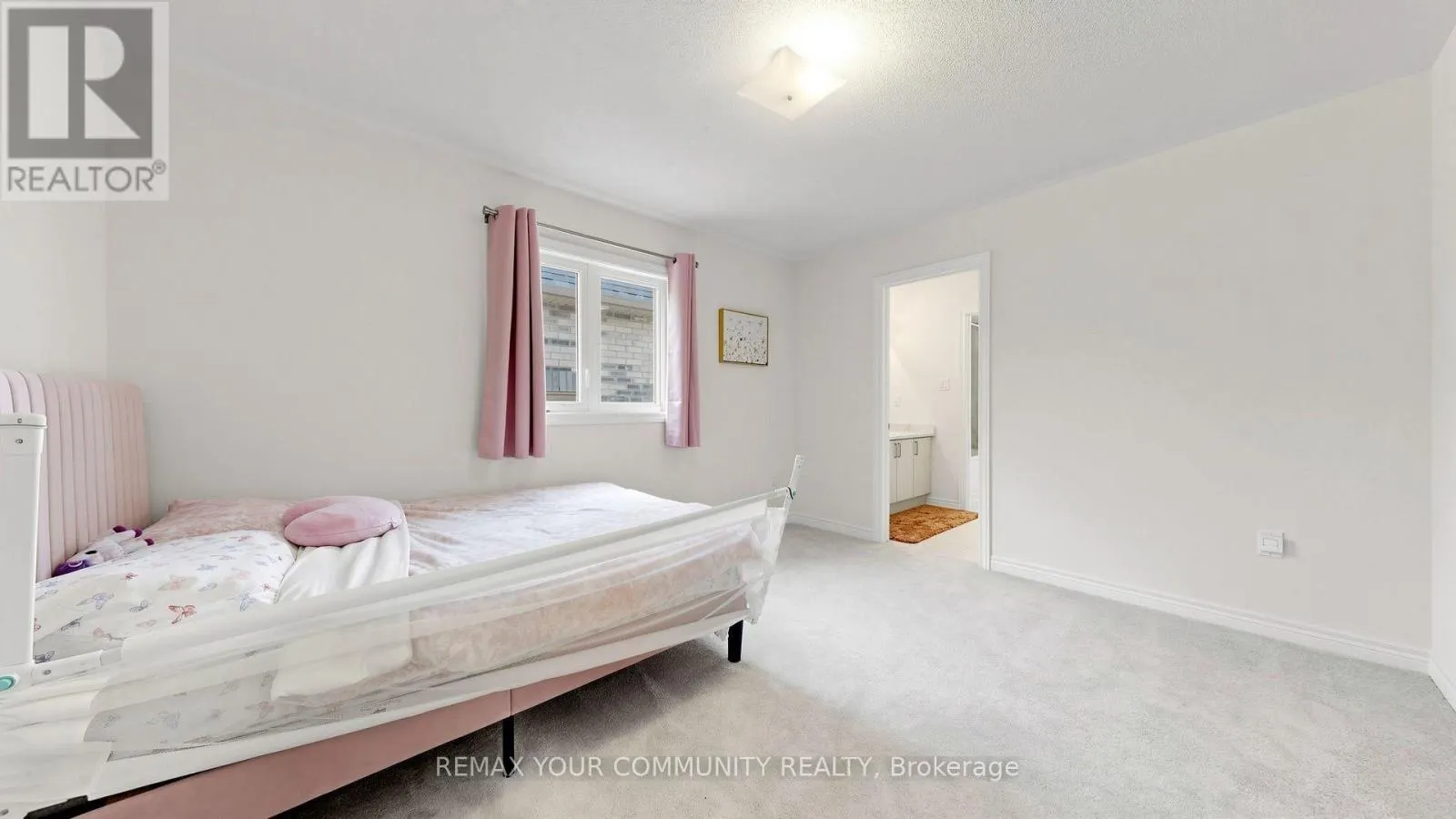 32 BAYCROFT BOULEVARD