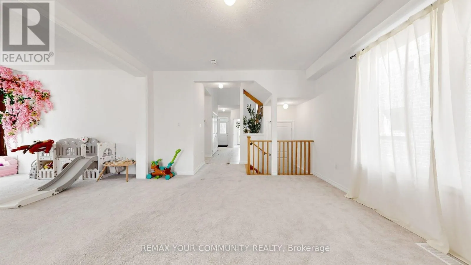 32 BAYCROFT BOULEVARD