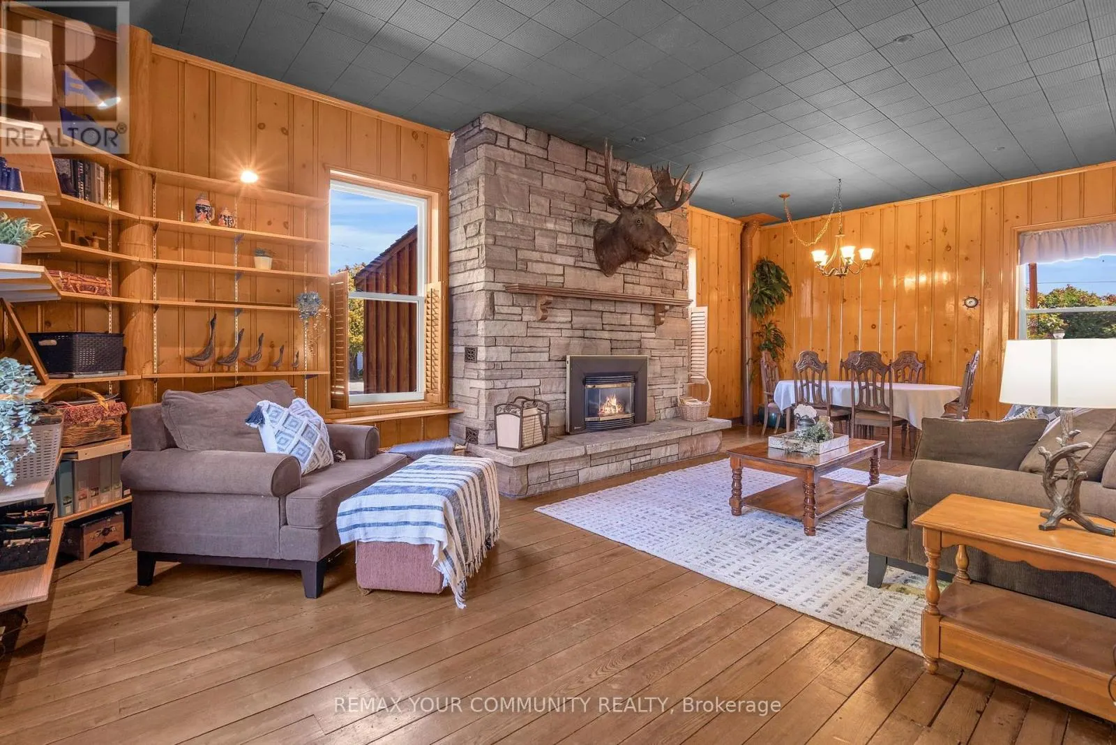 351 HEDGE ROAD