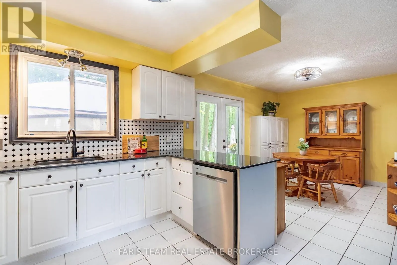3114 INNISFIL BEACH ROAD