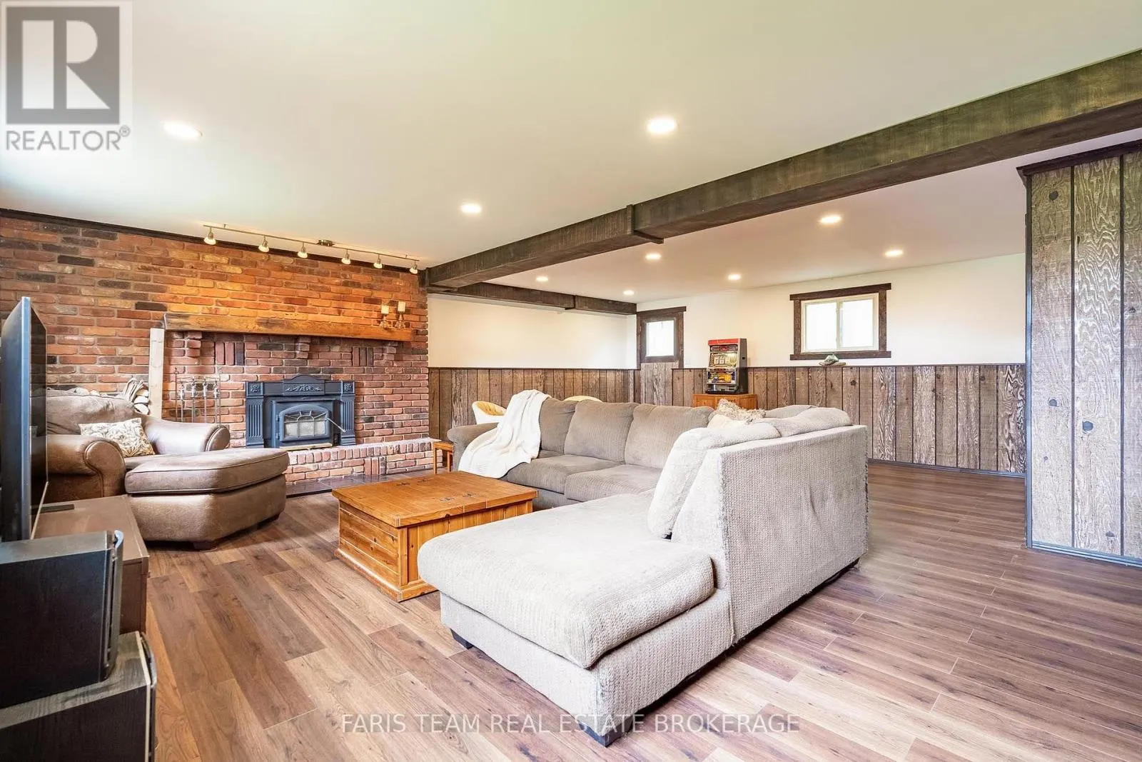 3114 INNISFIL BEACH ROAD