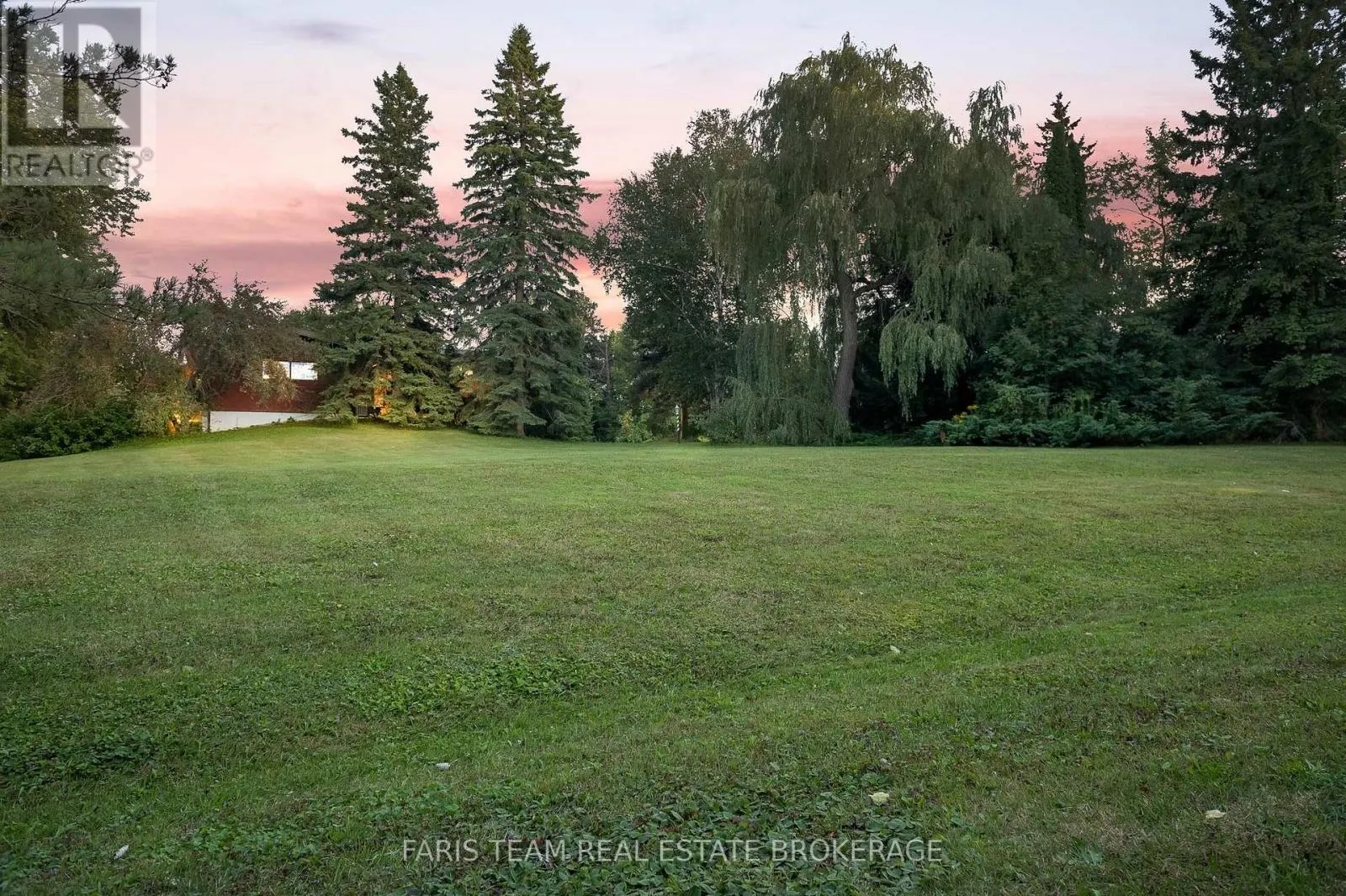 175 SOUTH SUMMIT FARM ROAD