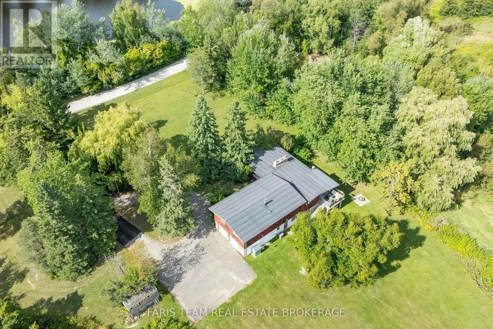 175 SOUTH SUMMIT FARM ROAD