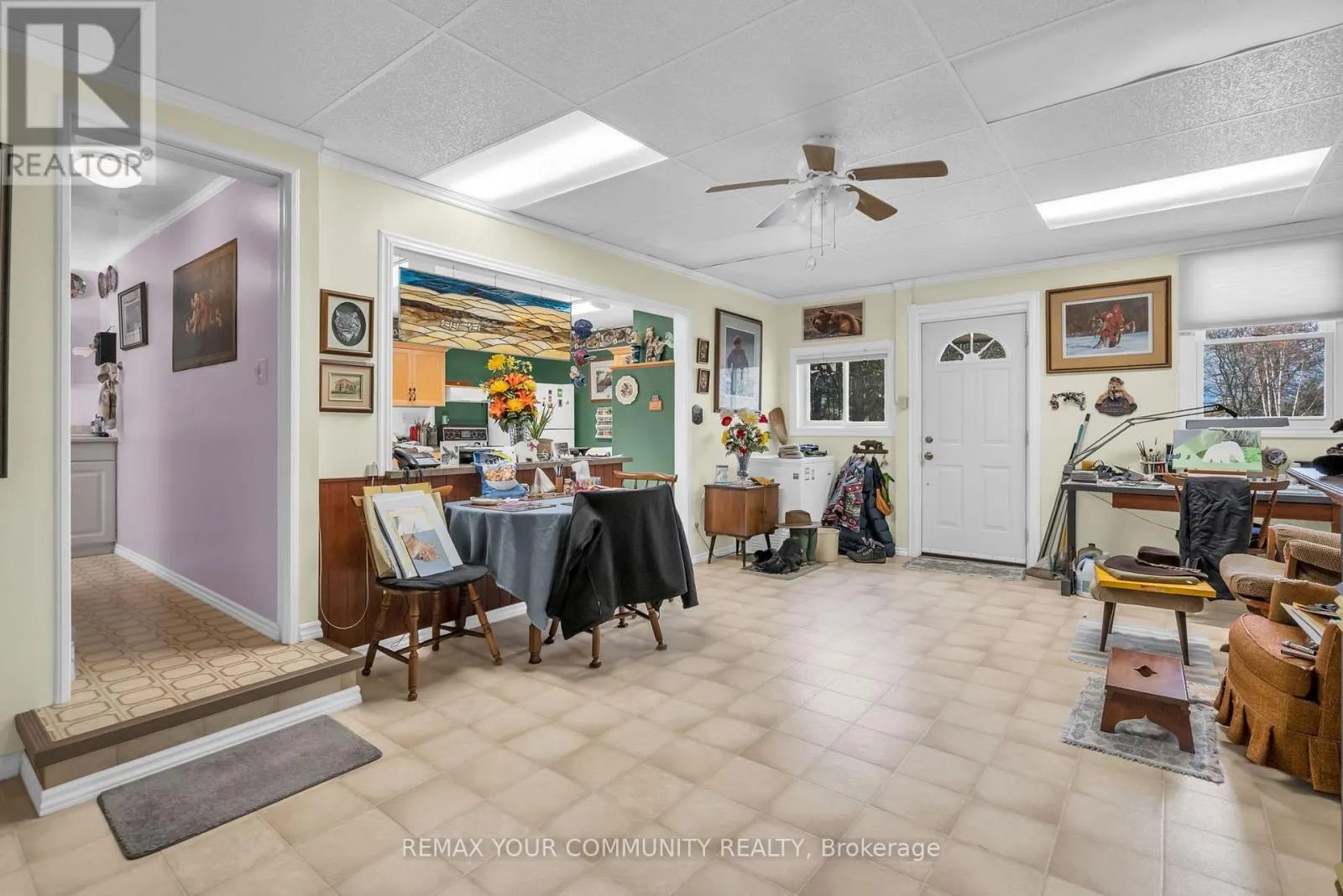 700 CATERING ROAD S