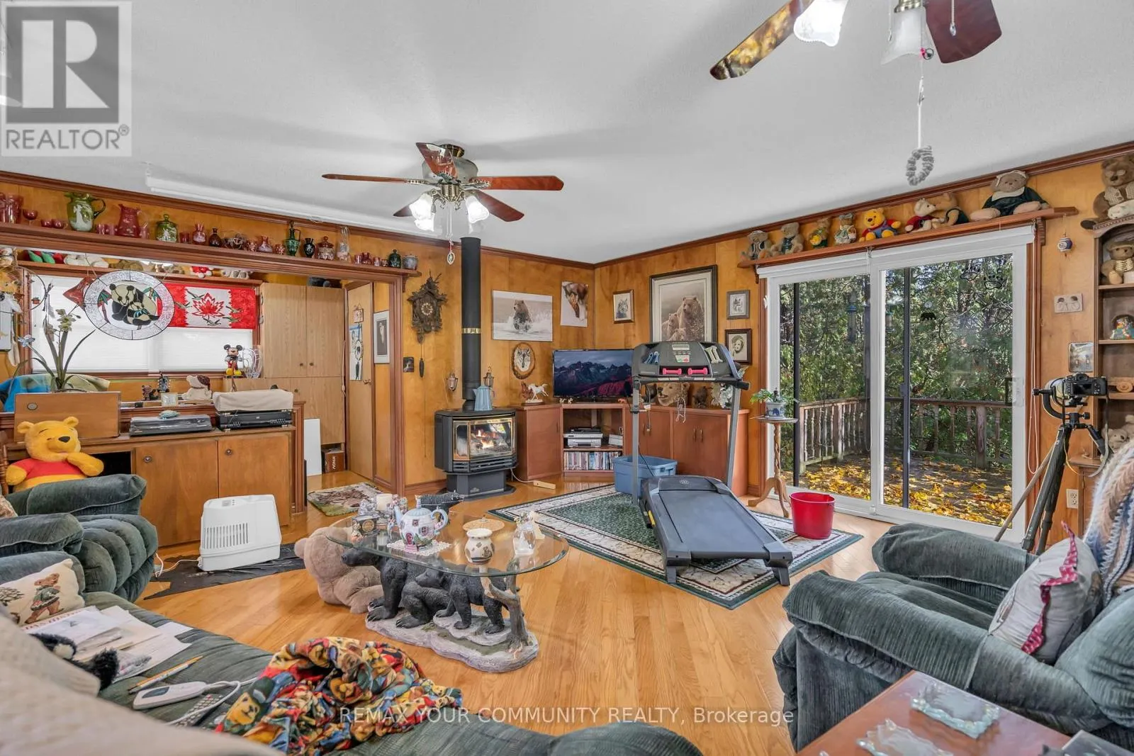 700 CATERING ROAD S
