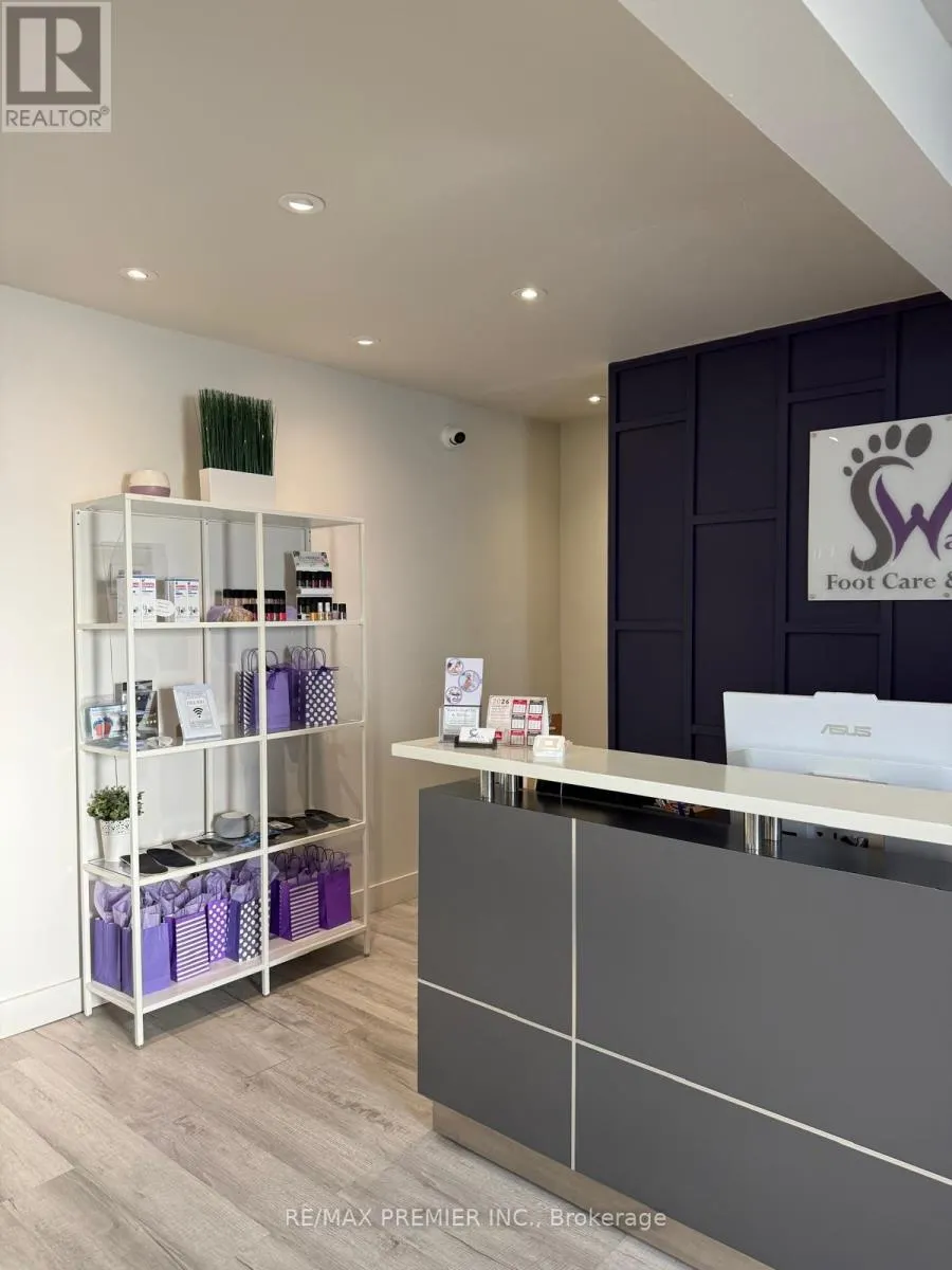 ROOMS A&B - 31 QUEEN STREET N