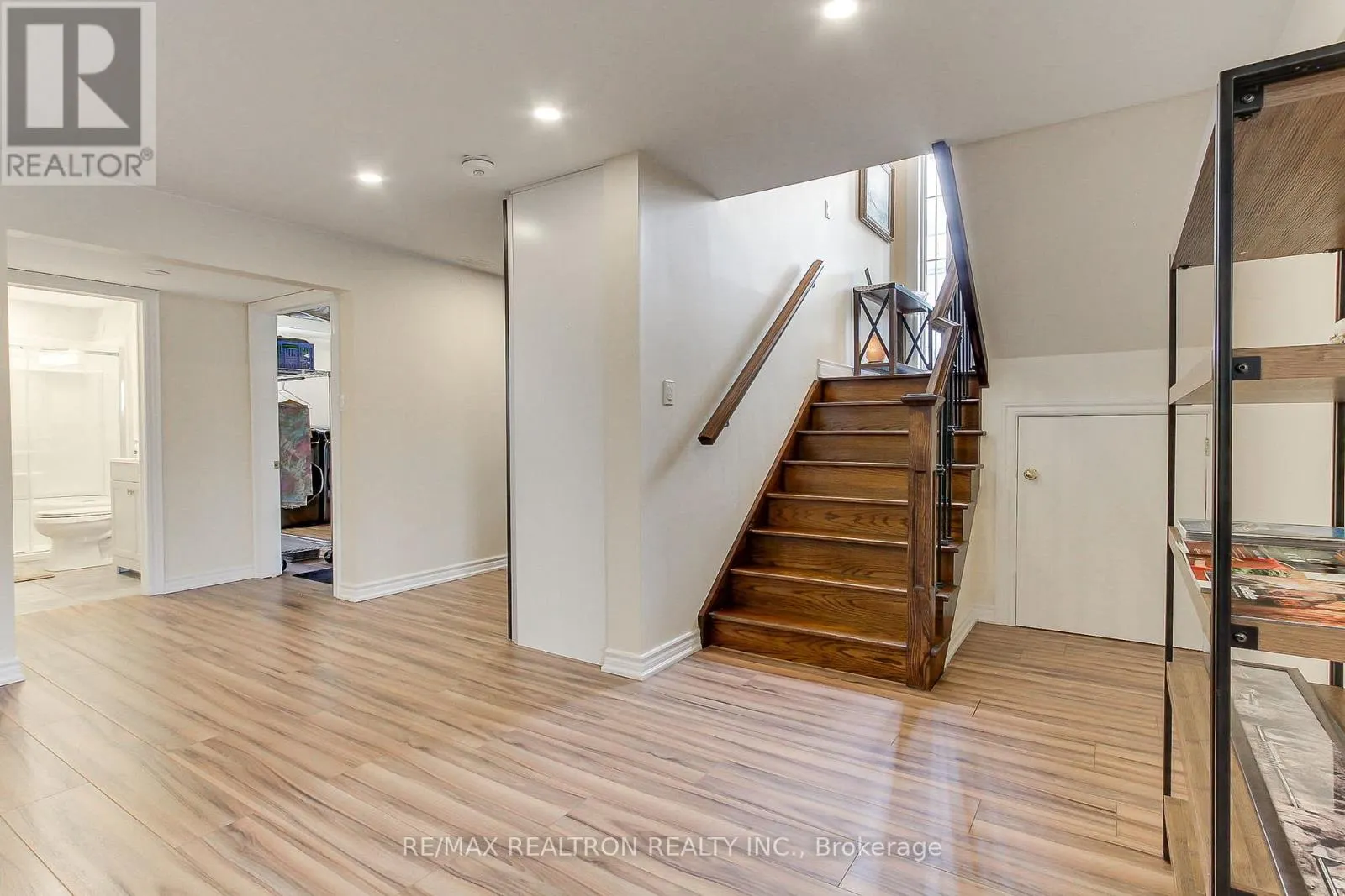 815 CHURCHILL LANE