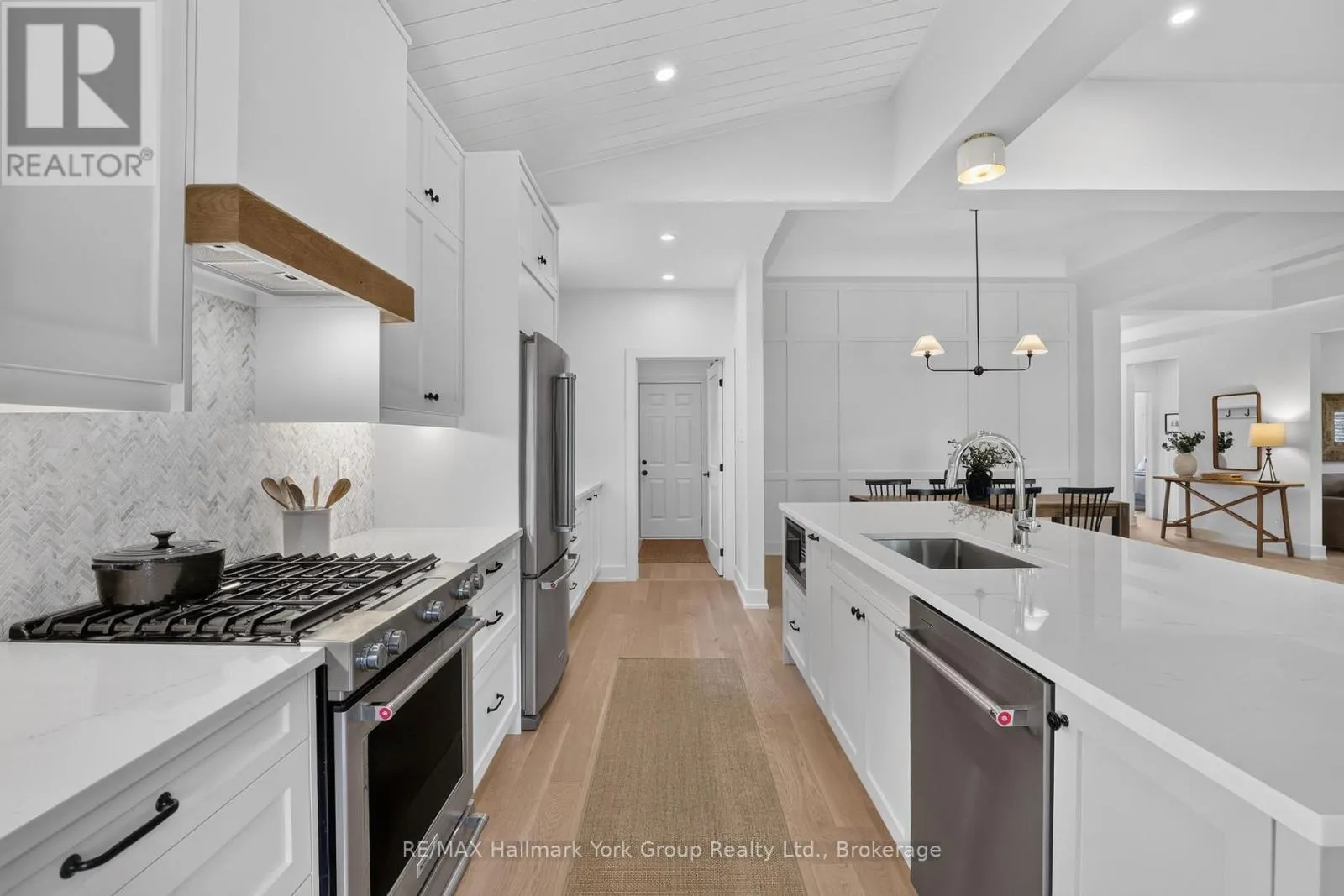 26 HAGEN HOLLOW