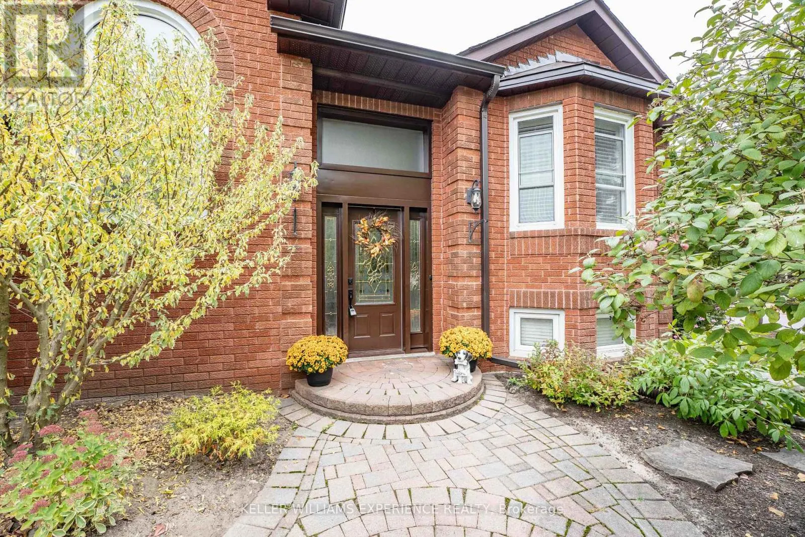 9 EDENBRIDGE DRIVE
