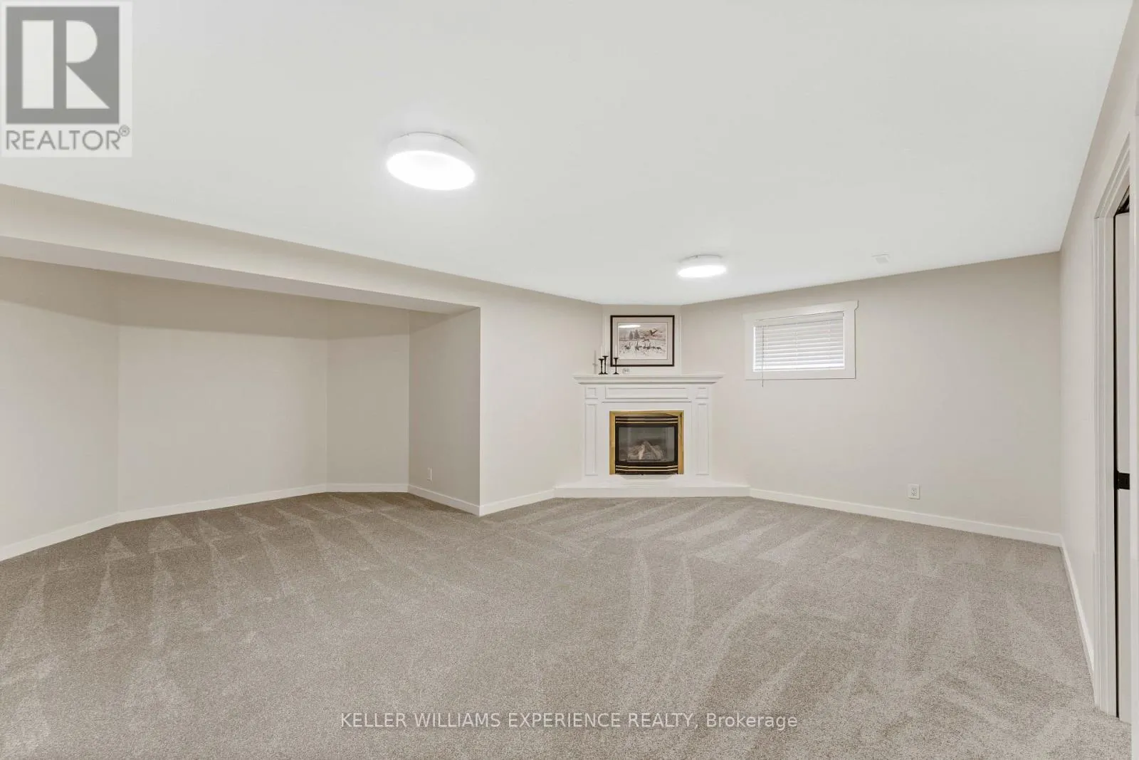 9 EDENBRIDGE DRIVE