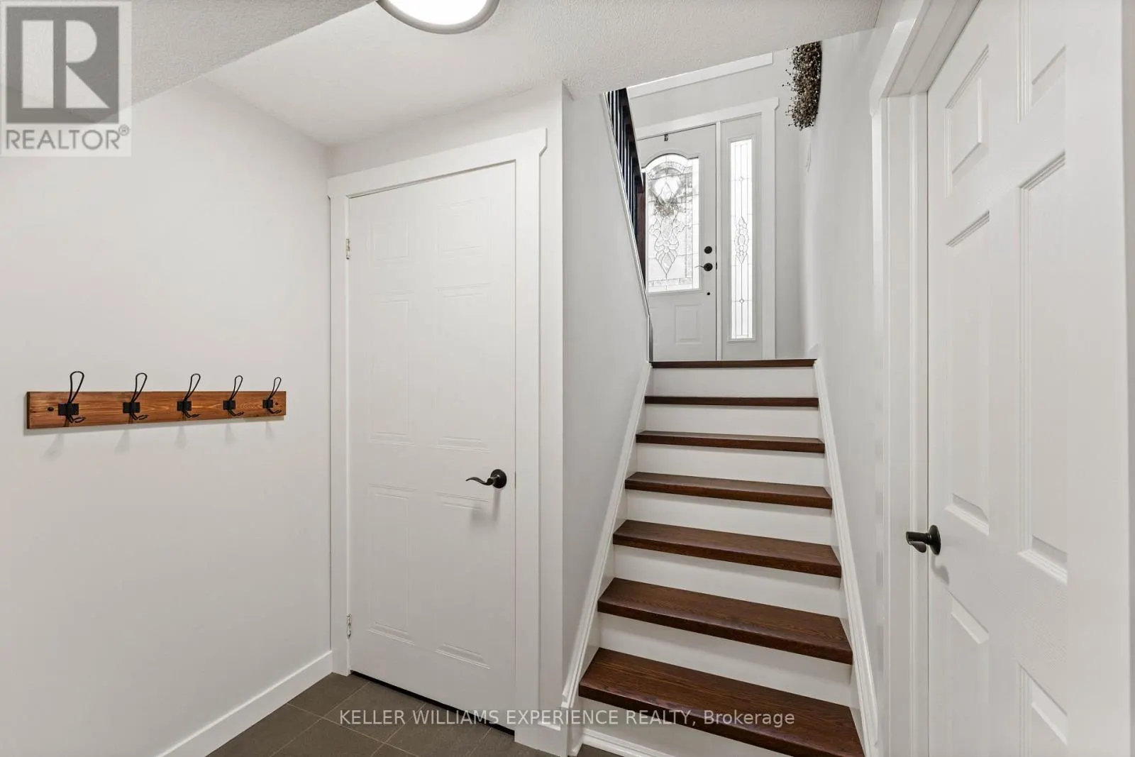 9 EDENBRIDGE DRIVE