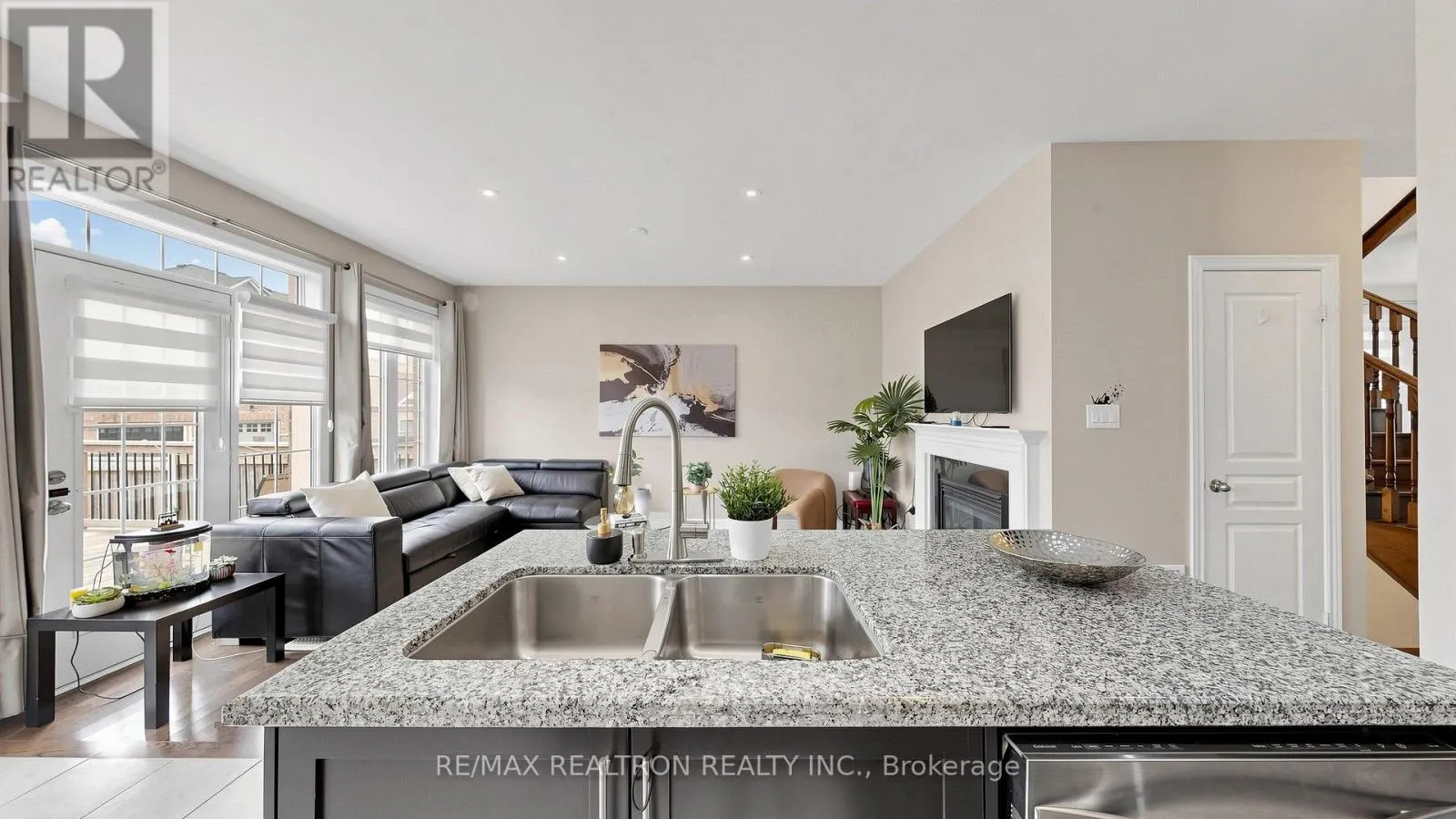27 PELHAM DRIVE