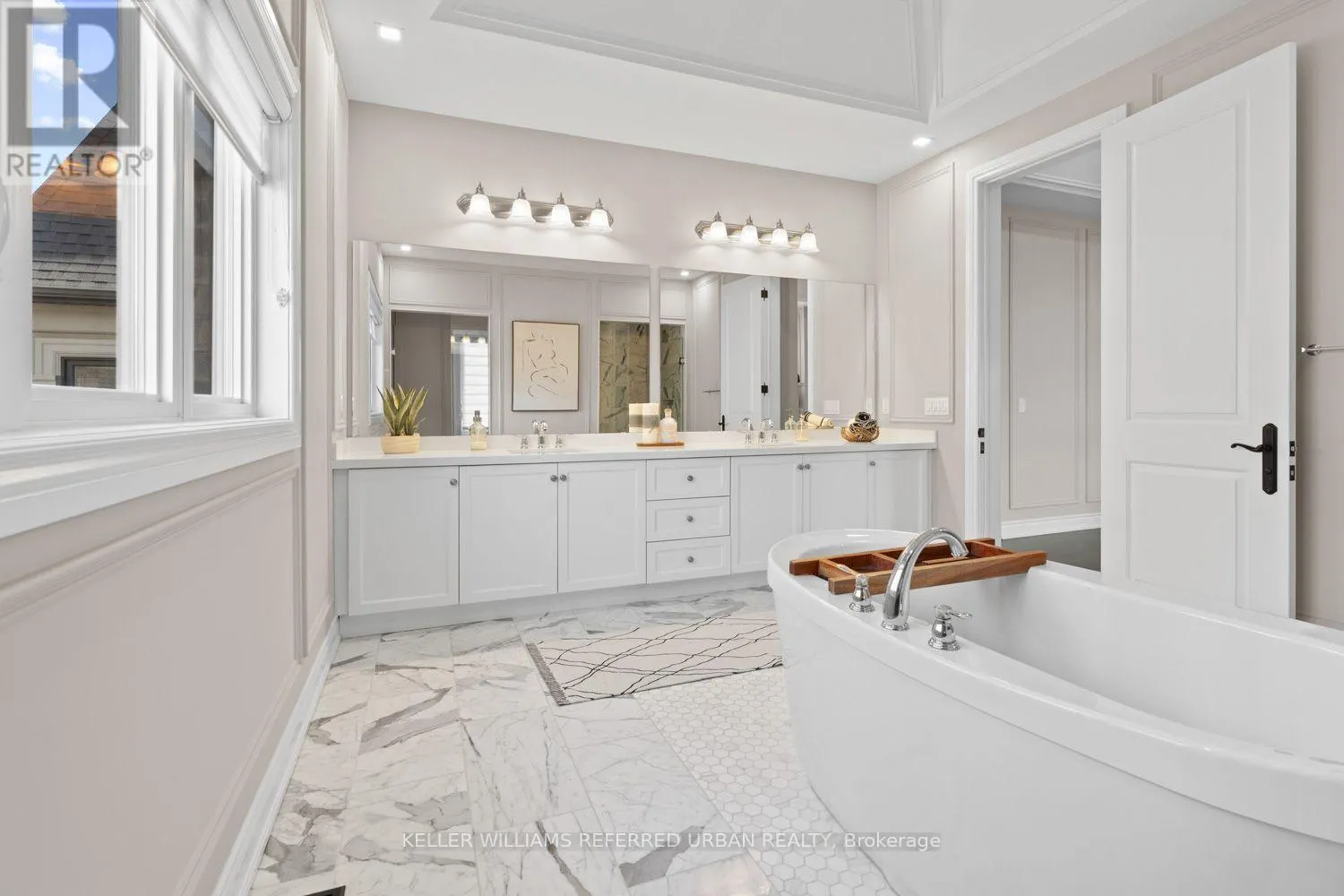 4 BASIL RIDGE COURT