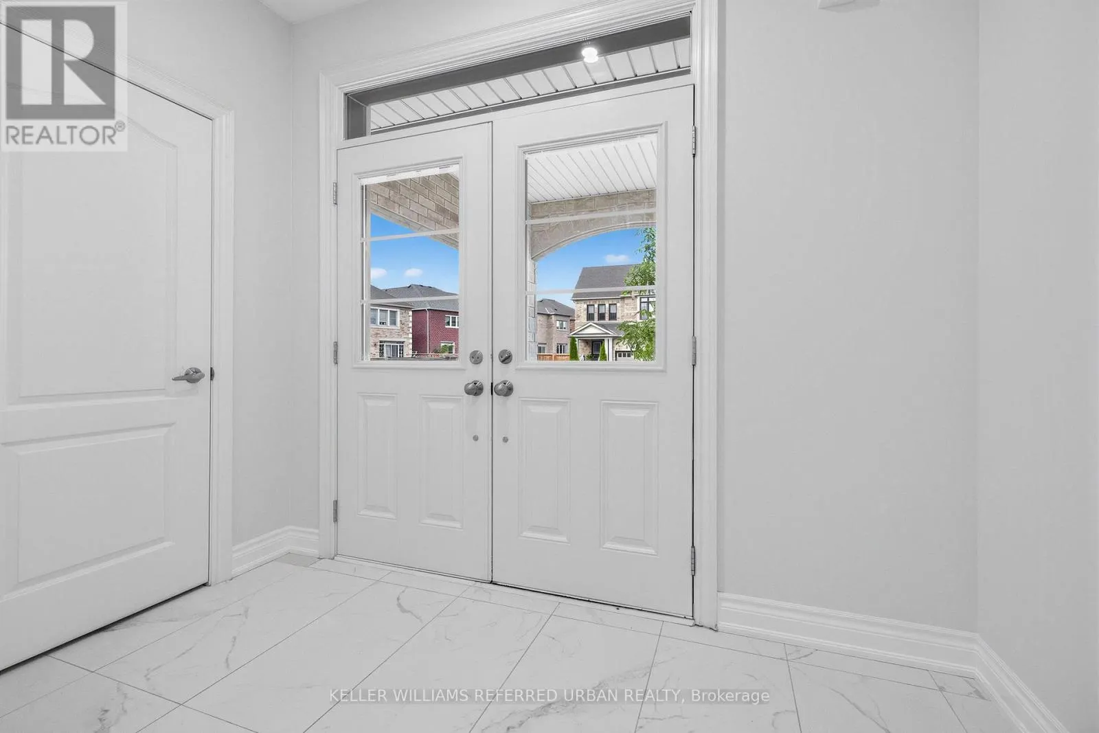 6 SHARONVIEW CRESCENT