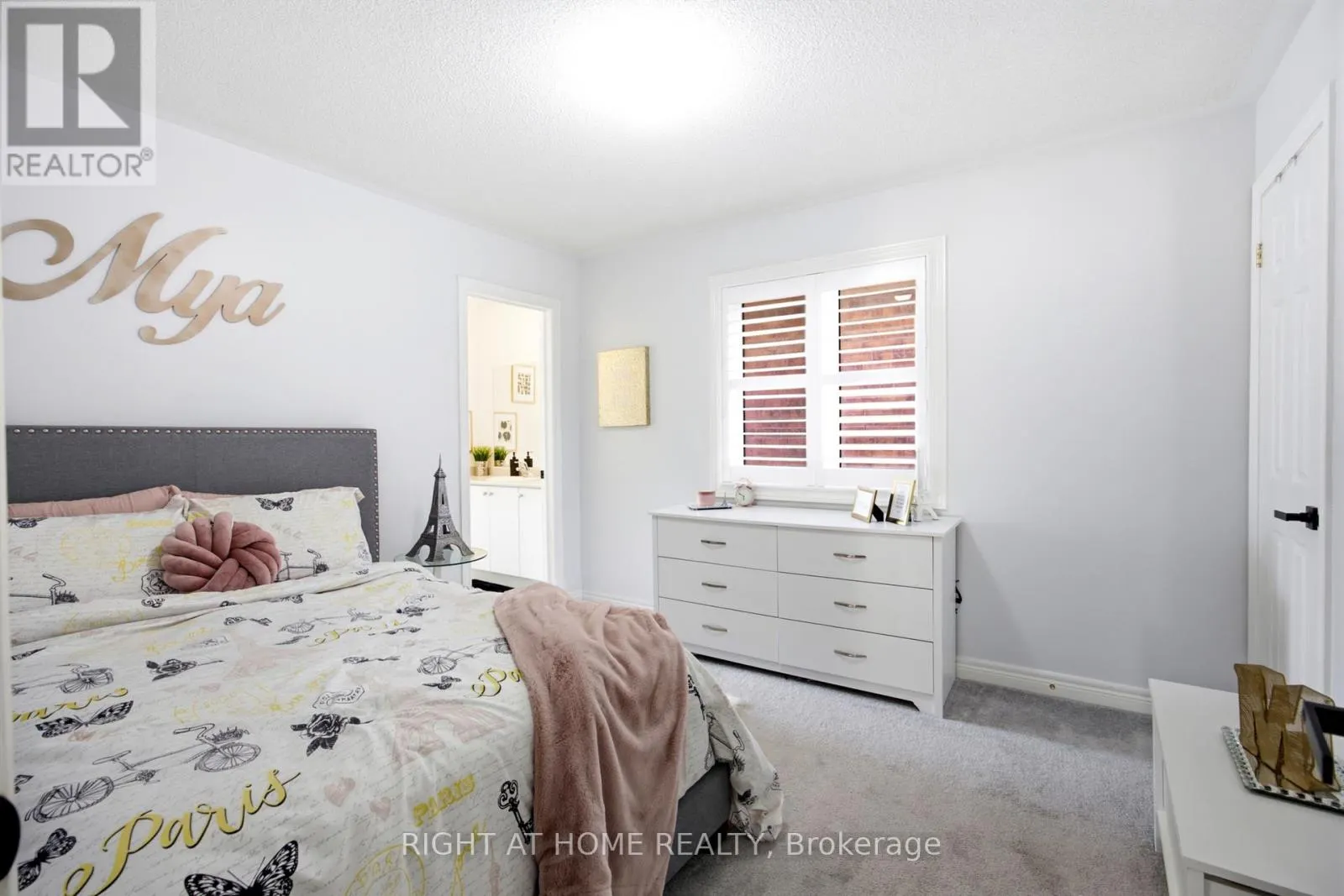 216 GREENWOOD ROAD