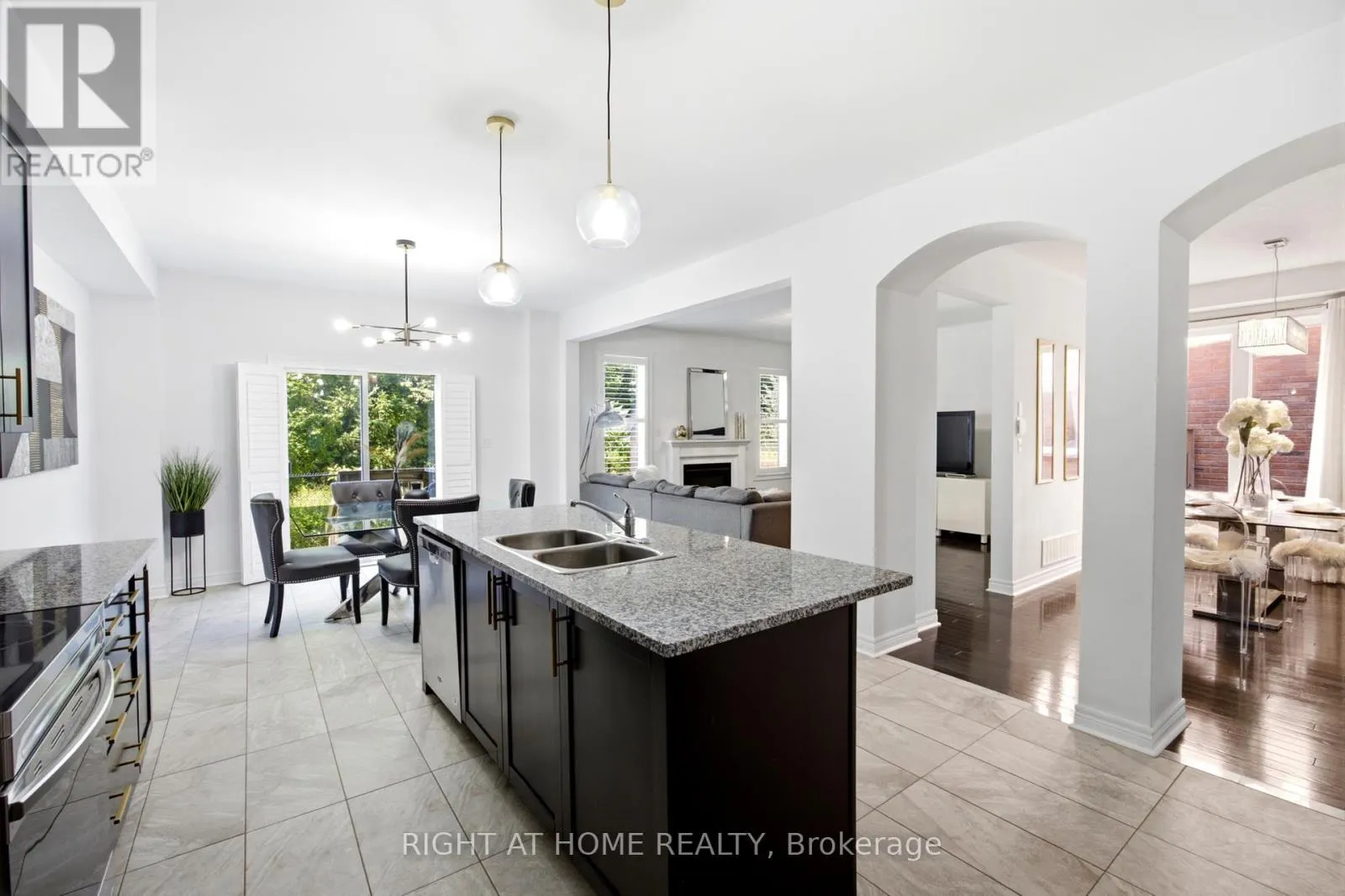 216 GREENWOOD ROAD