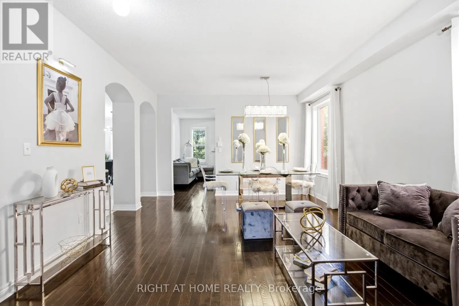 216 GREENWOOD ROAD