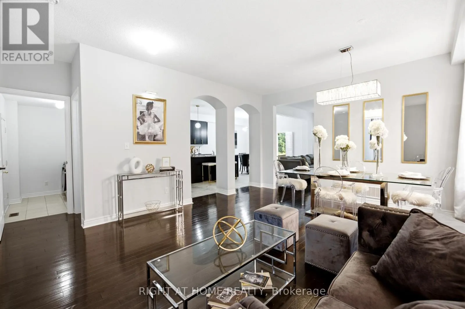 216 GREENWOOD ROAD