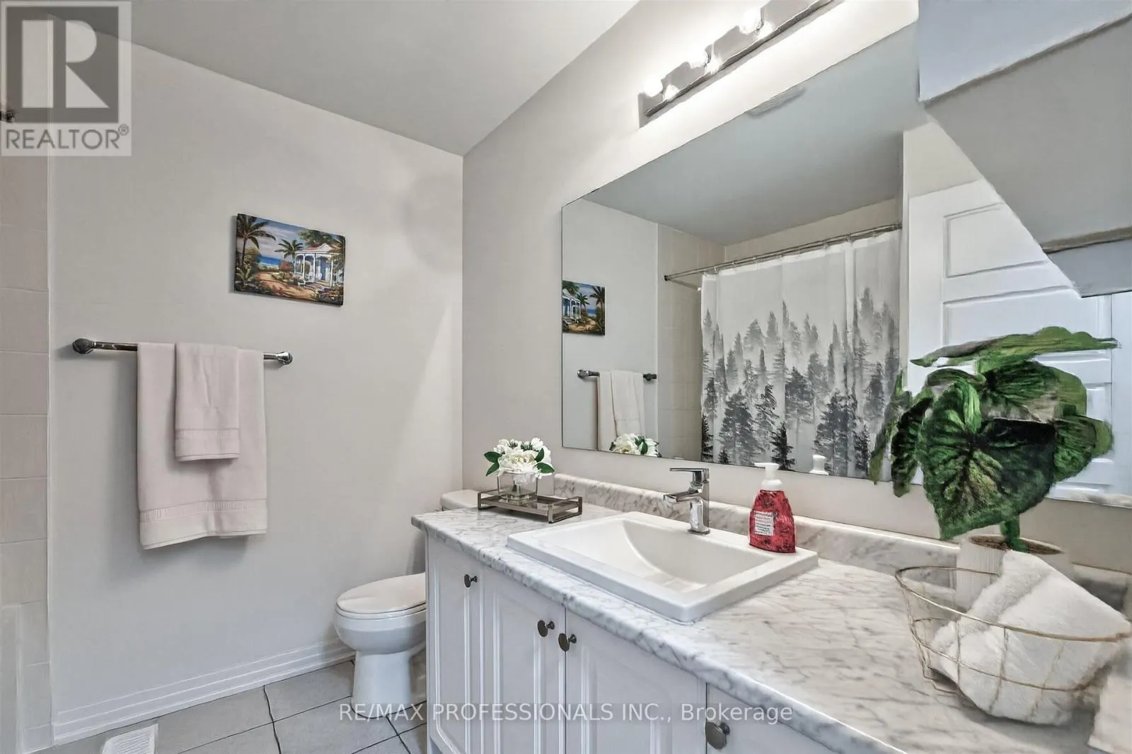 5 DELANO WAY