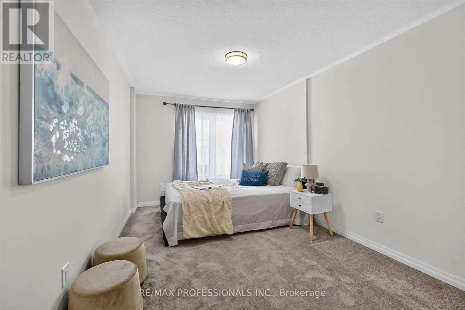 5 DELANO WAY