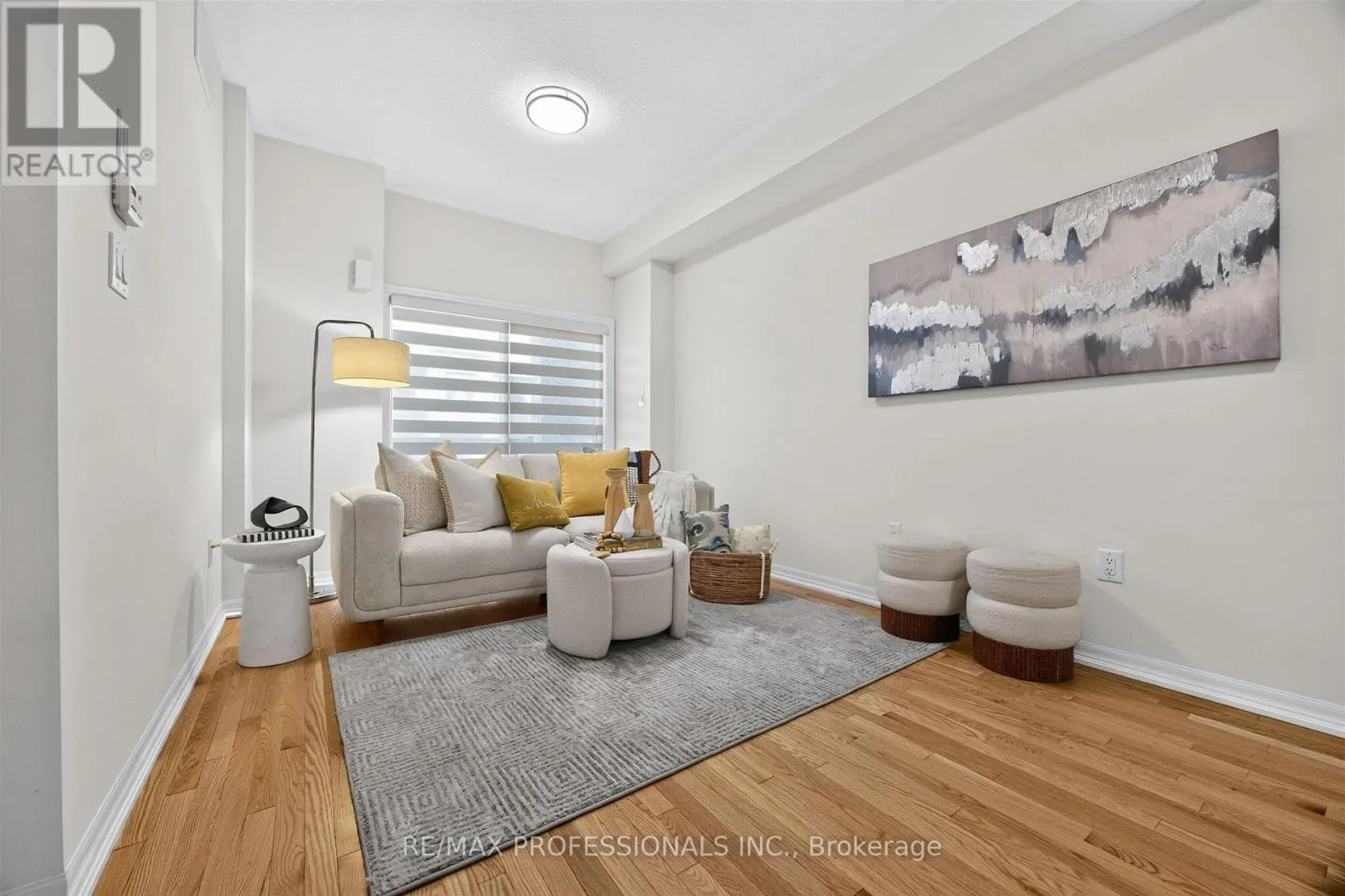 5 DELANO WAY
