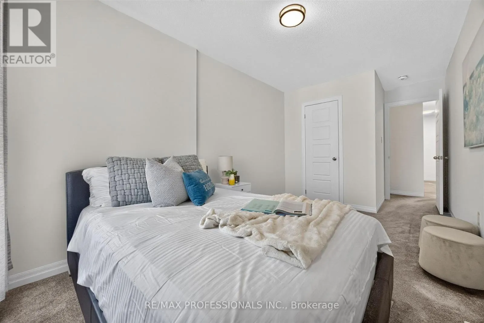 5 DELANO WAY