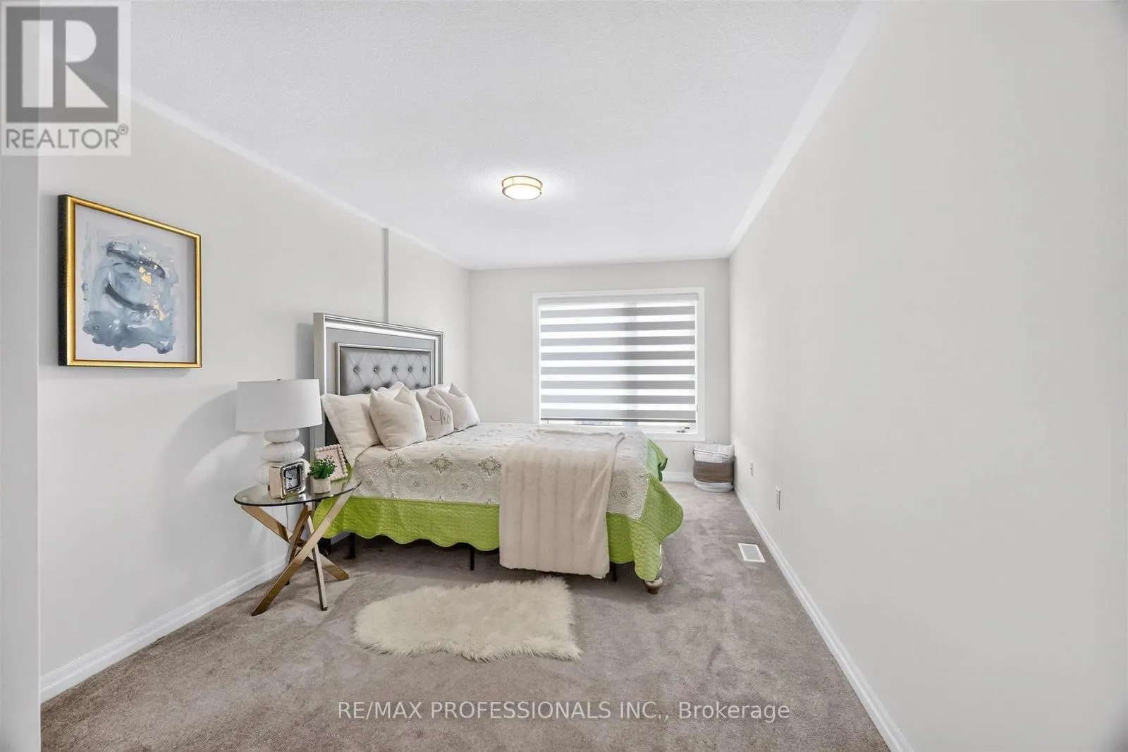 5 DELANO WAY