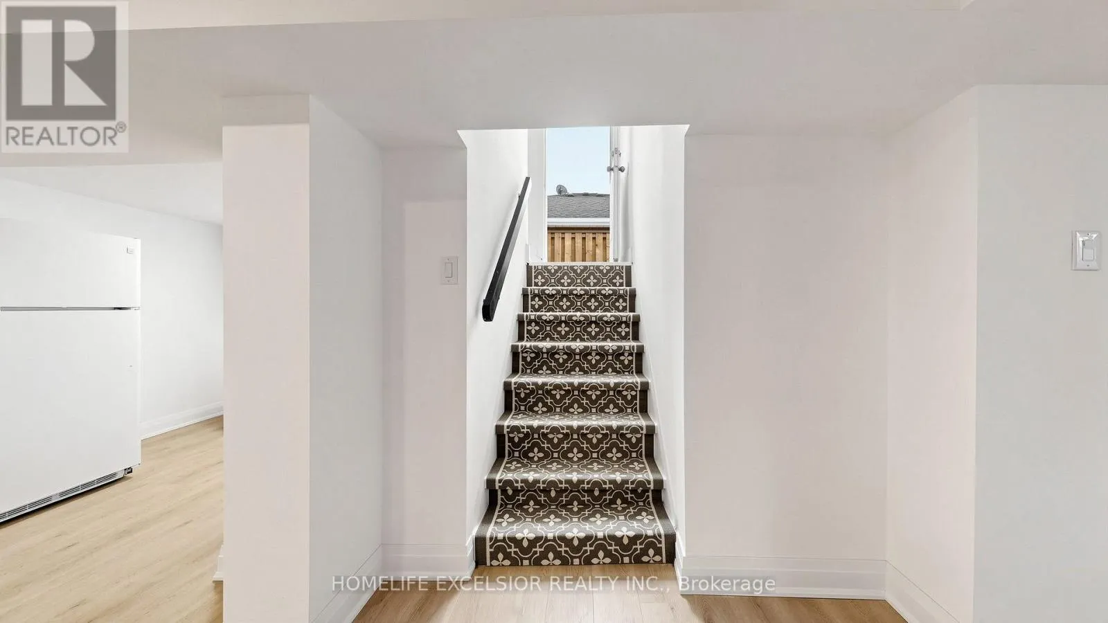 86 NEWBURY DRIVE