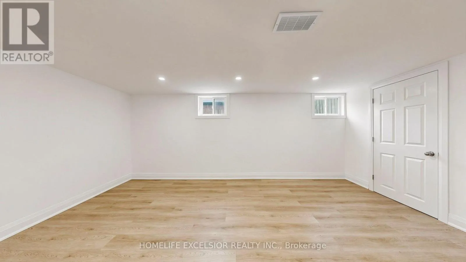 86 NEWBURY DRIVE