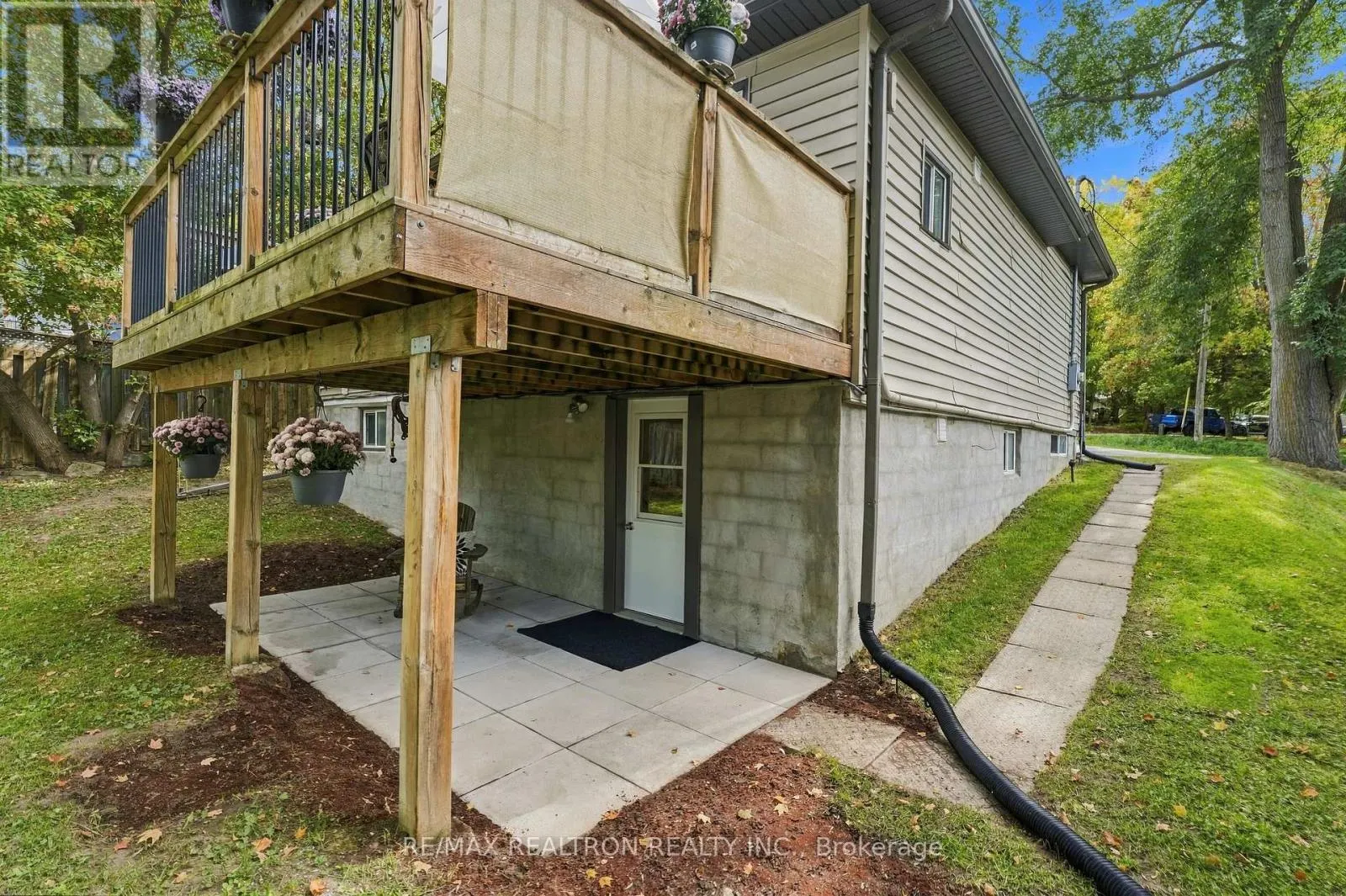 268 KENWOOD AVENUE