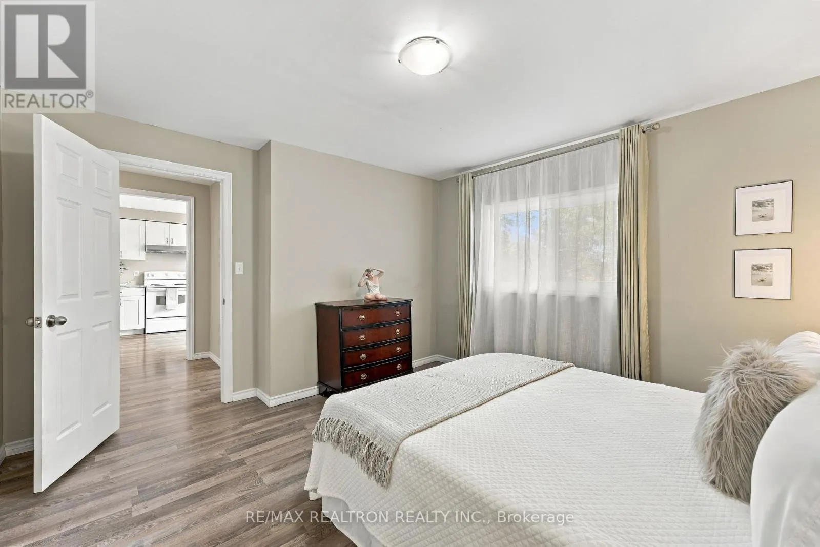 268 KENWOOD AVENUE