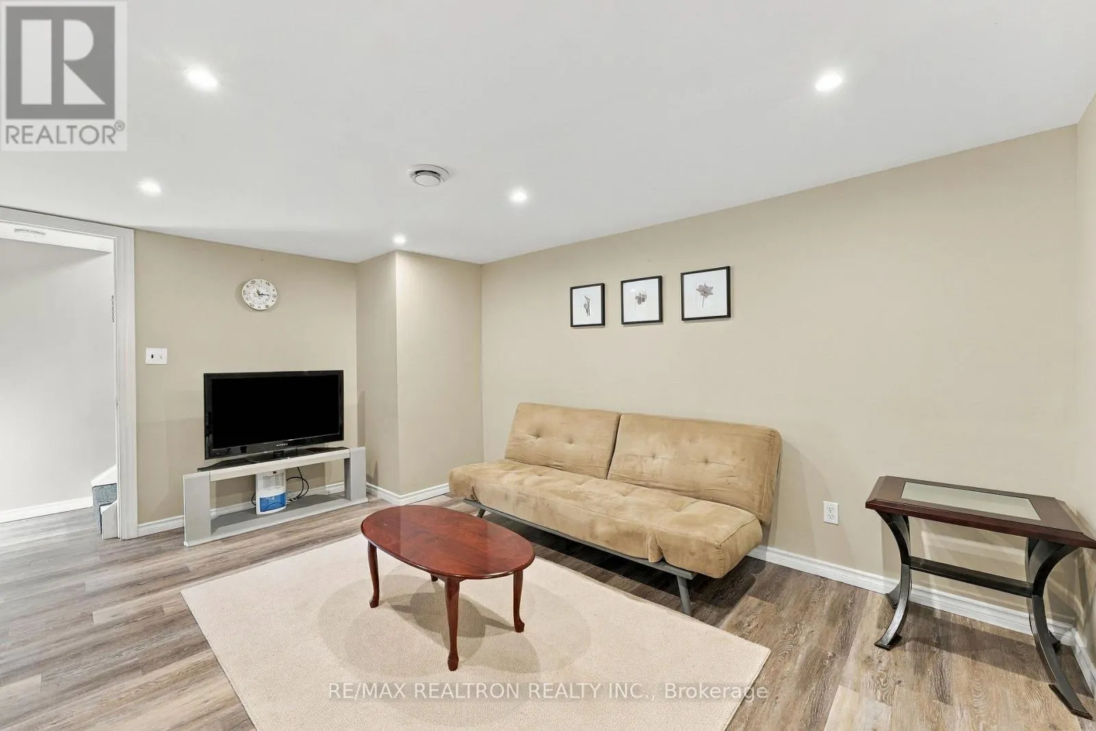 268 KENWOOD AVENUE