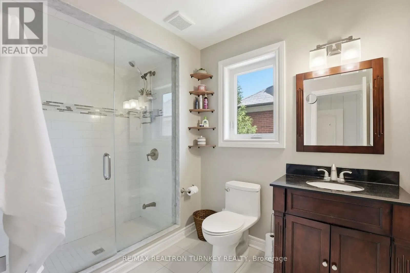 818 EXCELLER CIRCLE