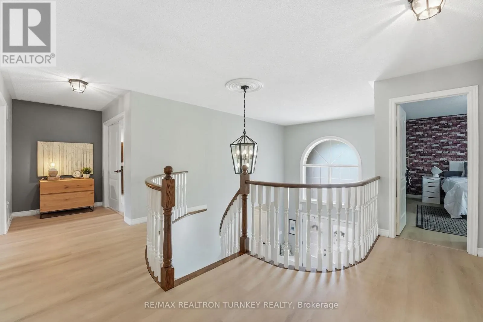 818 EXCELLER CIRCLE