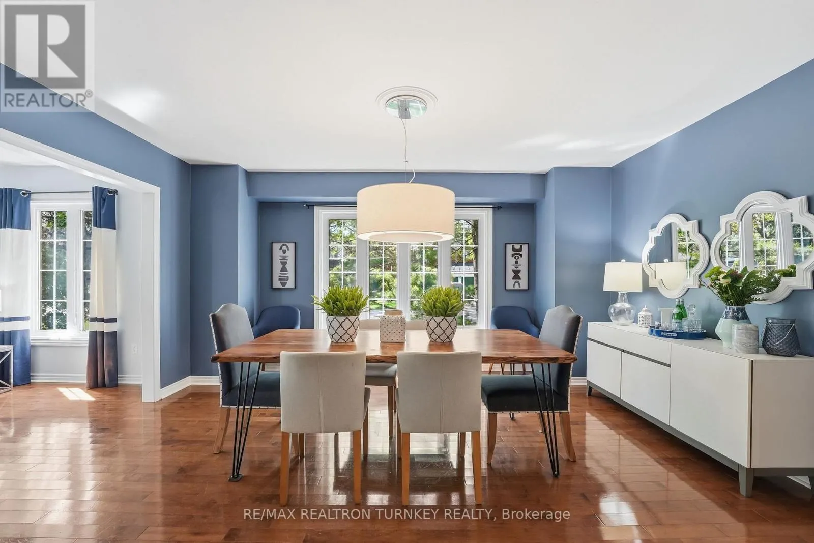 818 EXCELLER CIRCLE