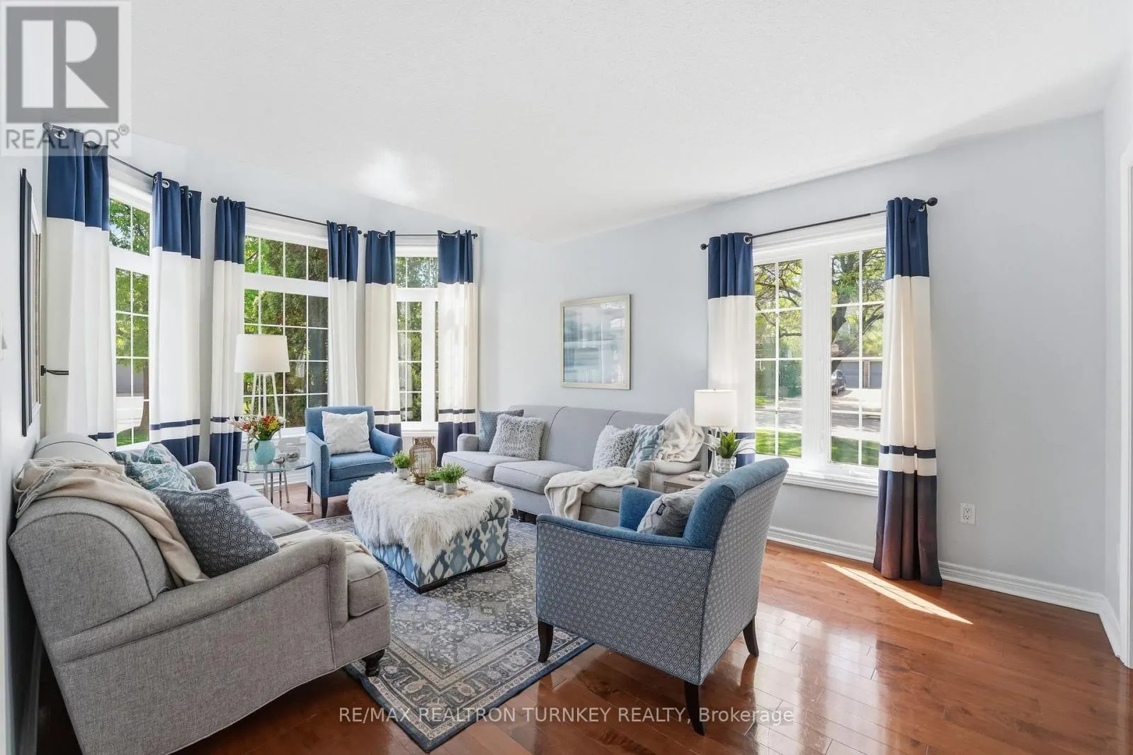 818 EXCELLER CIRCLE
