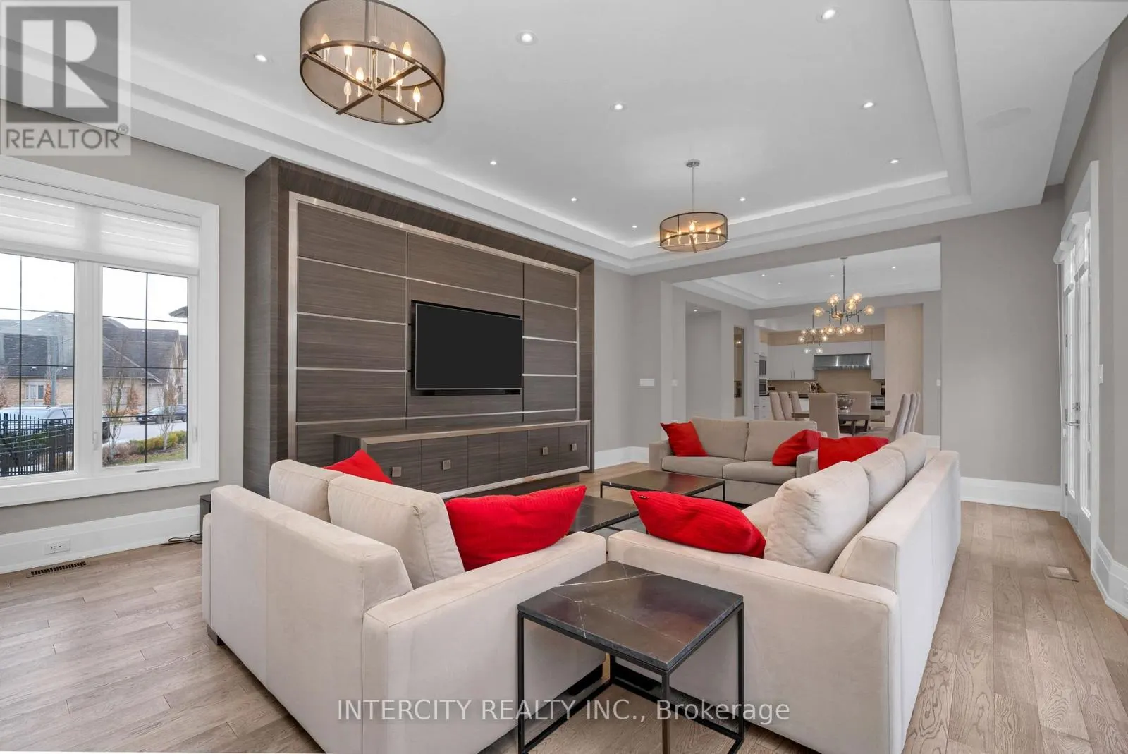 34 ROSEBUD COURT
