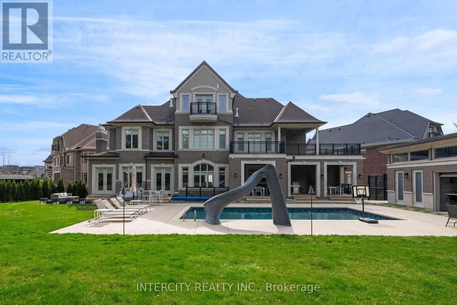 34 ROSEBUD COURT