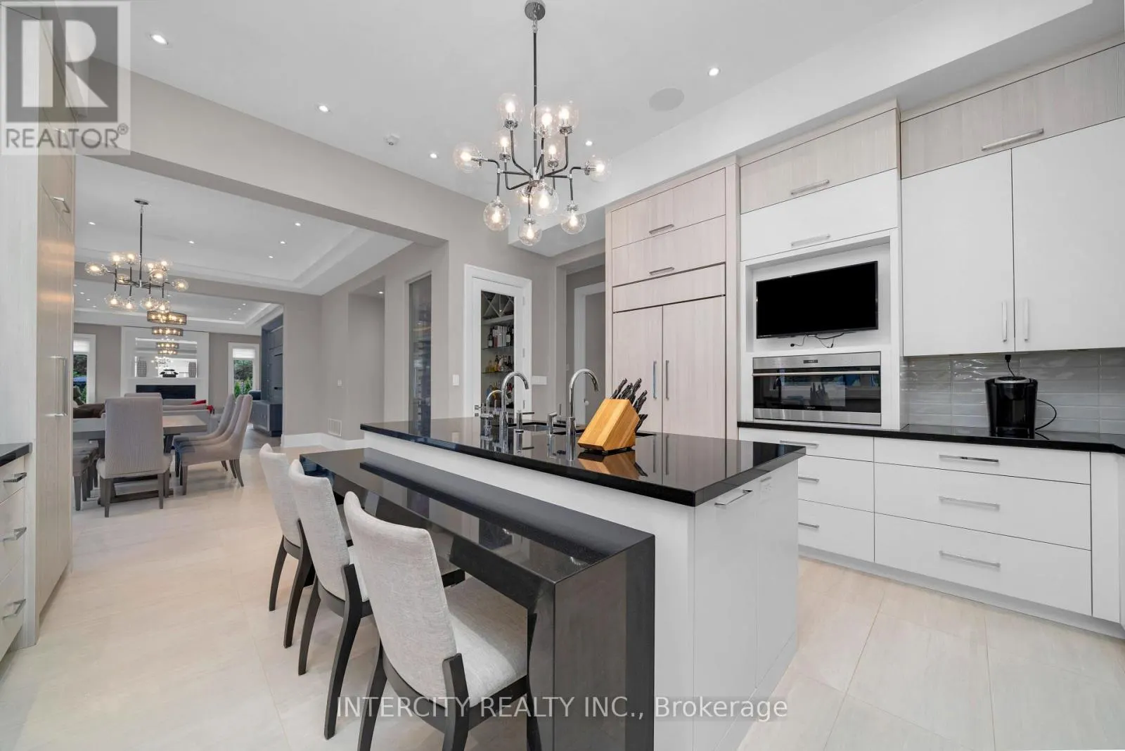 34 ROSEBUD COURT