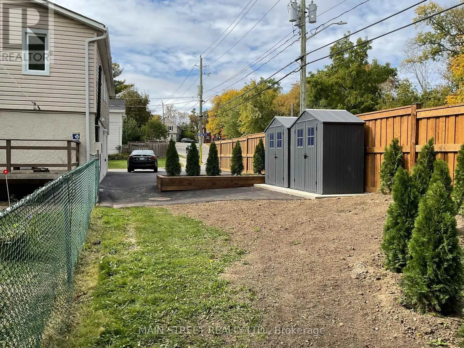 UPPER - 161 CHARLOTTE STREET