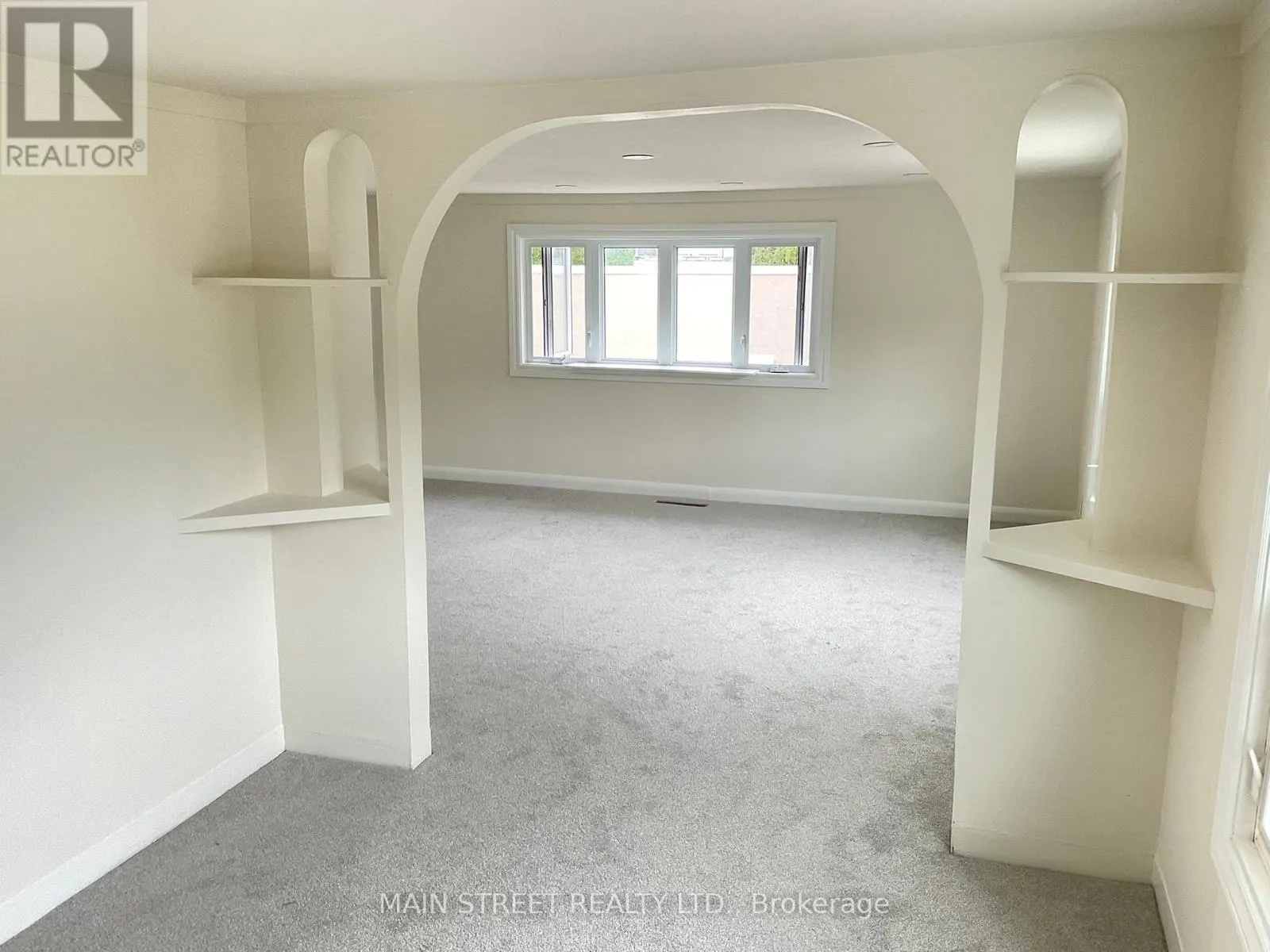 UPPER - 161 CHARLOTTE STREET