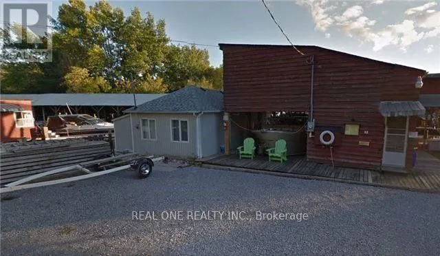 11 MAC AVENUE